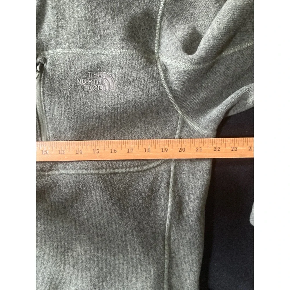 The North Face Mens Gordon Lyons Quarter Zip Fleece Pullover Olive Green Large